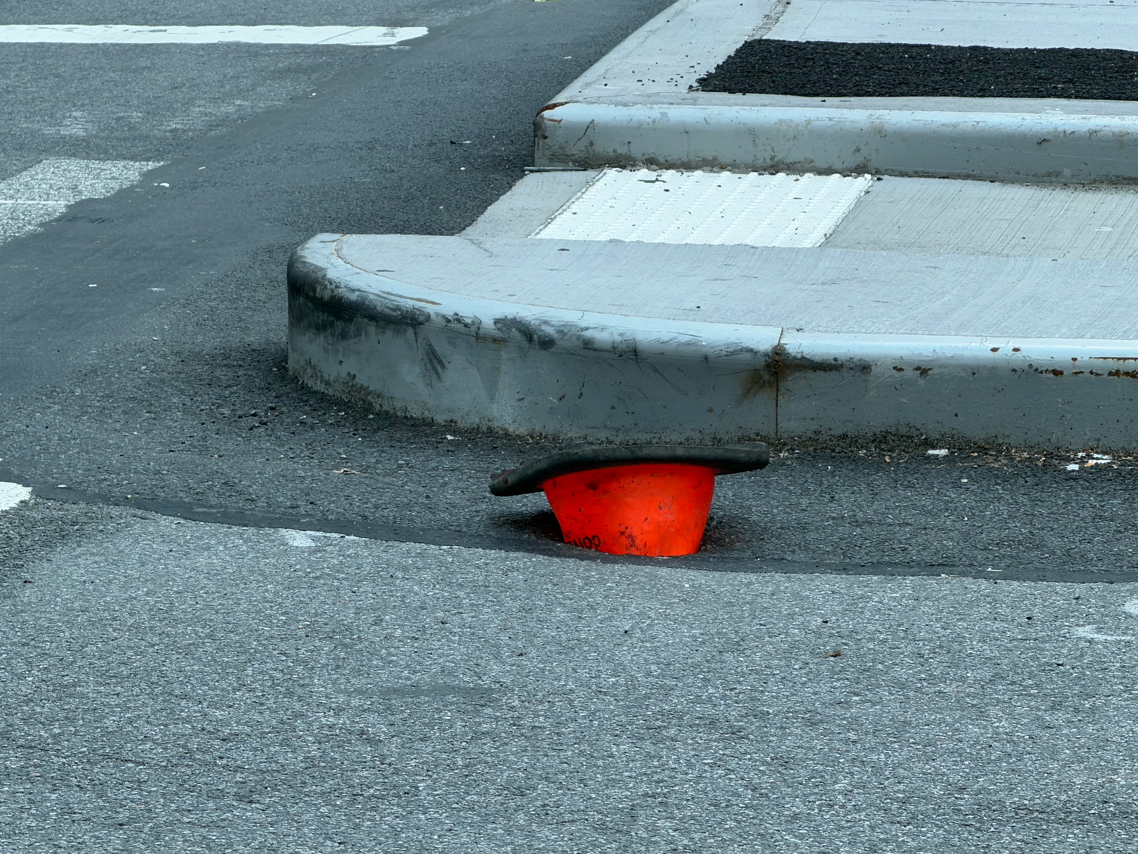 ./traffic-cone.jpg
