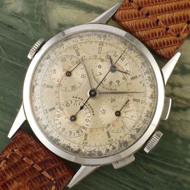 ./universal-geneve-aero-compax-ref-22403.jpg