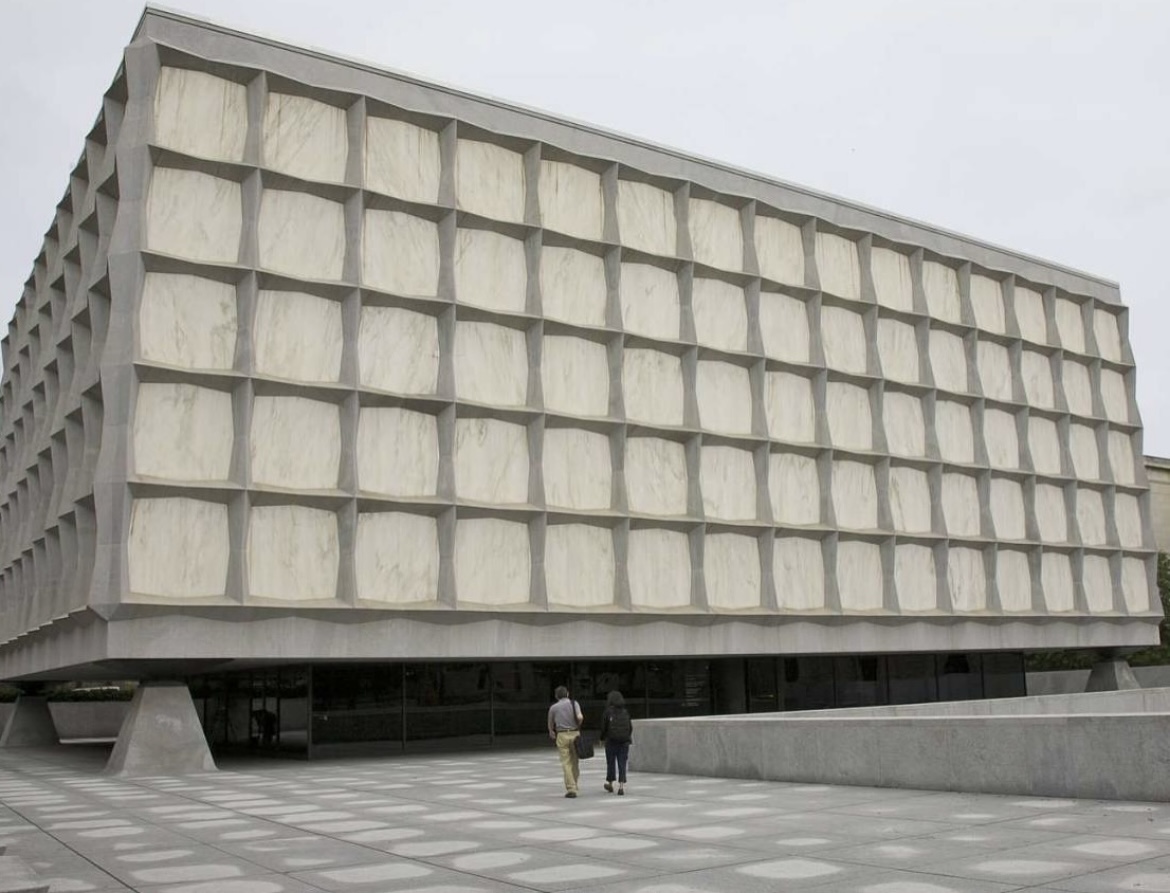 rare-books-at-yale.jpg